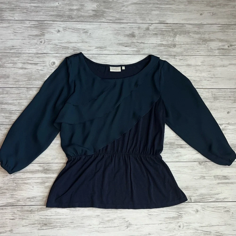 Deletta Black Top Size Medium - Picture 1 of 3
